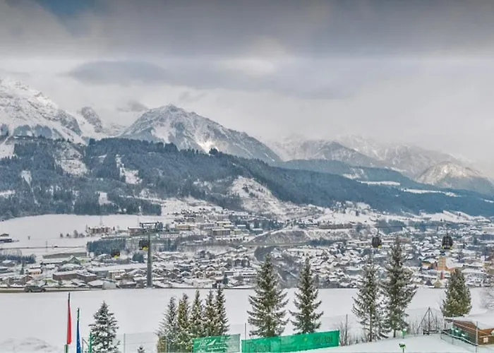 Alpine Club By Schladming-appartements Апартаменты *